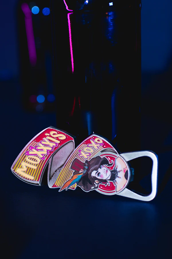 Borderlands Moxxxi’s Bottle Opener - Image 4